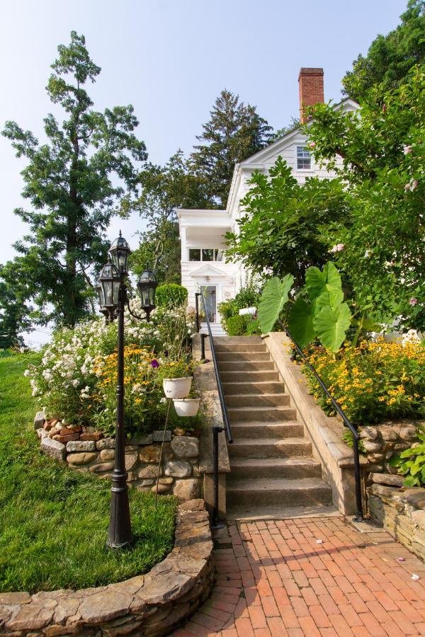 The Harbor Rose Bed & Breakfast Cold Spring Harbor Exterior photo