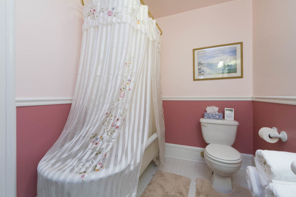The Harbor Rose Bed & Breakfast Cold Spring Harbor Exterior photo